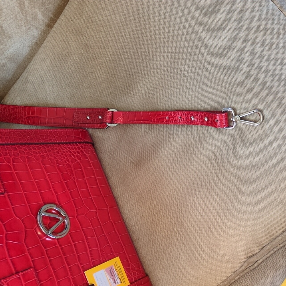❤️ Valentino by Mario Valentino Charmont Poppy Red Croc Leather Tote RARE - Picture 15 of 15